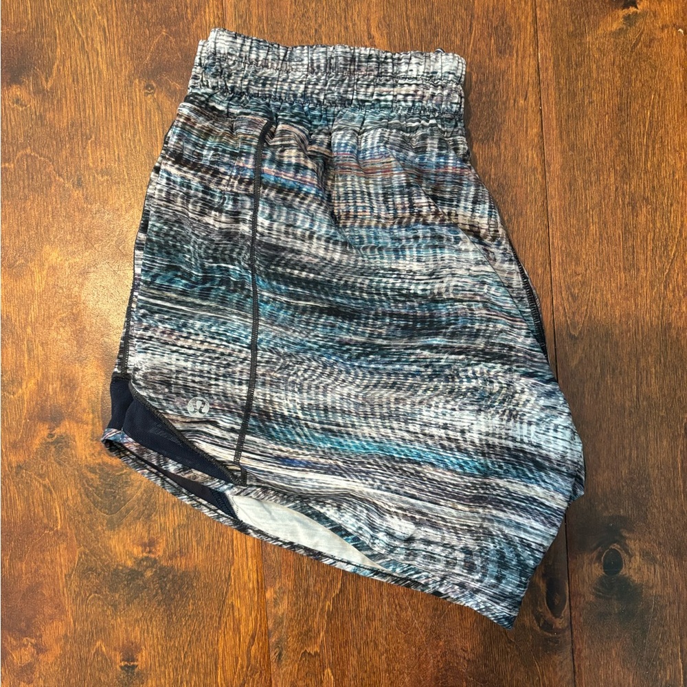 Rare pattern lululemon hotty hot shorts